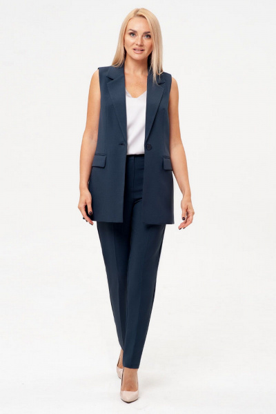 Костюм женский с жилетом и зауженными брюками из текстиля IVARI 20403/1 темный_графит - фото 1