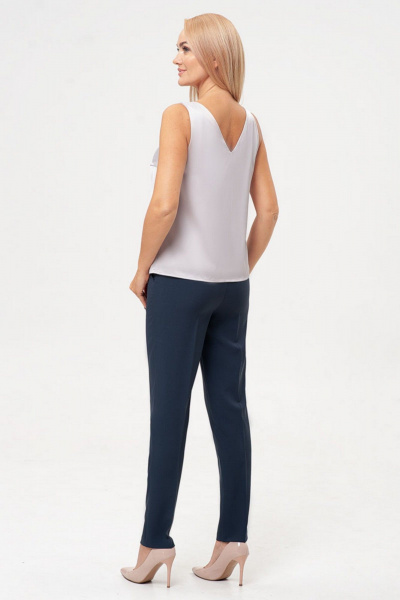 Блузка деловая с атласным блеском и V-образным вырезом IVARI 423 светло-серый - фото 4