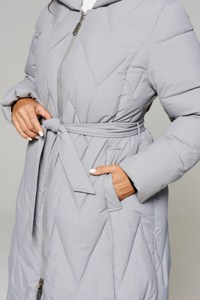 Пальто с рельефами и капюшоном из влагостойкой ткани Beautiful&Free 6246 серый - фото 5