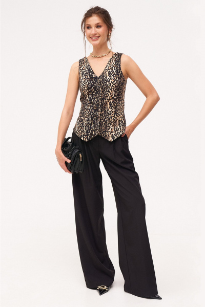 Жилет женский из текстиля с патой и талиевыми швами KaVaRi 5006 леопард - фото 6