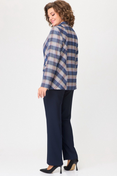 Жакет удлиненный из текстиля с рельефами и клапанами БелЭльСтиль 412-3_03_22 бело-синяя_клетка - фото 6