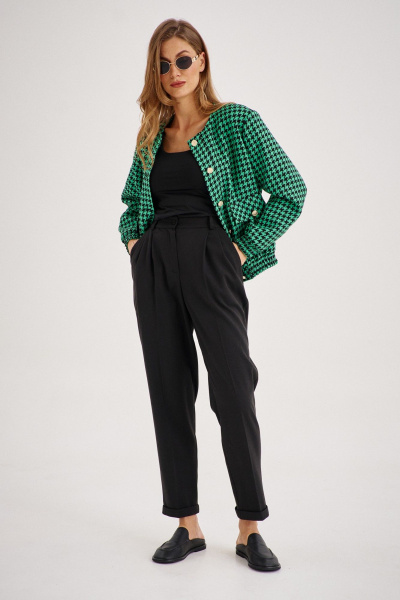 Деловой бомбер и брюки из текстиля с обтягивающим силуэтом EZER 2035 черно-зеленый - фото 2