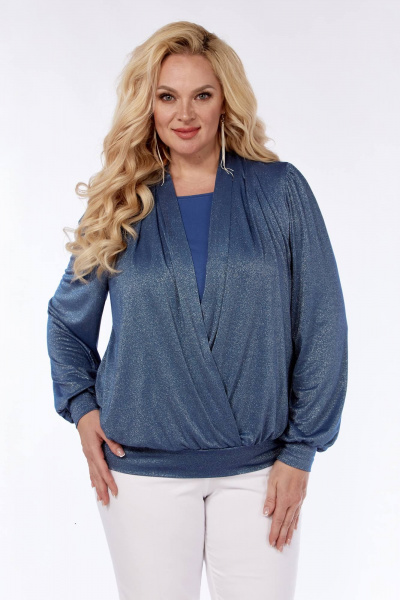 Голубая трикотажная блуза с блеском на демисезон Линия Л Б-2021 - фото 1