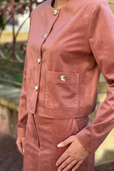 Розовый костюм жакет и юбка с металлической фурнитурой S.O.L O Me М-И13 чайная_роза - фото 3