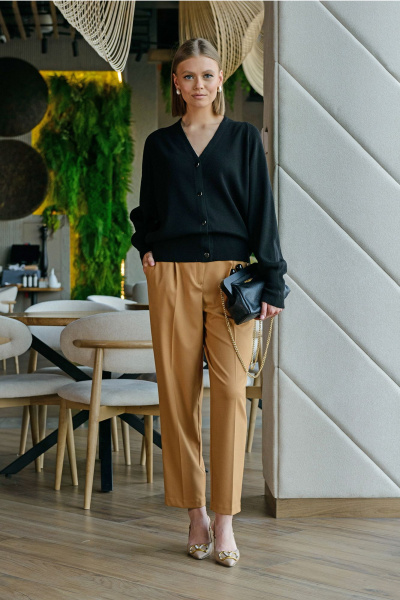 Бежевые свободные брюки из текстиля для повседневных образов Noche mio 4.445 ALMAZ - фото 1