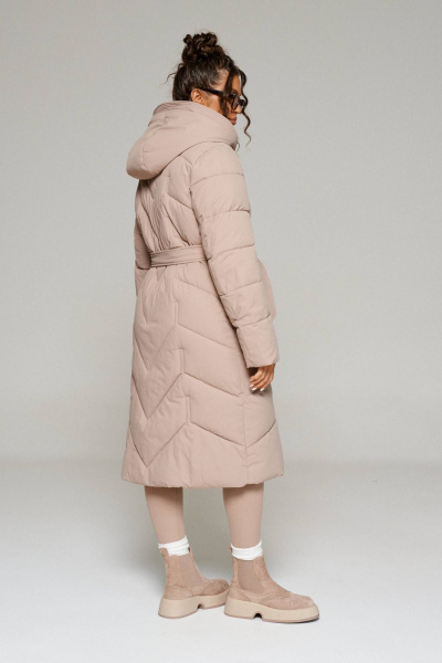 Пальто стеганое прямое, с капюшоном, воротником-стойкой, поясом Beautiful&Free 6248 бежевый - фото 8
