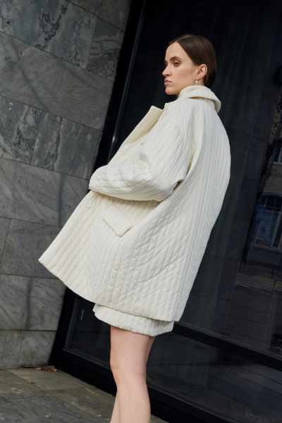 Демисезонная куртка-пиджак оверсайз на пуговицах Skipper Design 135 молочный - фото 2