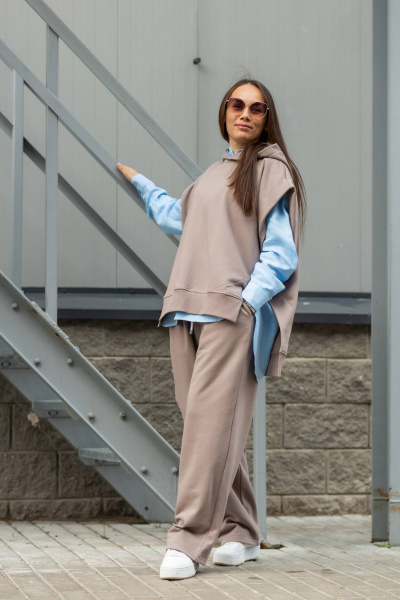 Бежевый спорт-комплект жилетки и широких брюк из хлопка Twok 100808 какао - фото 4