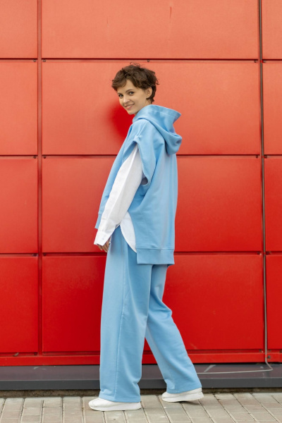 Голубой комплект жилетки и брюк из хлопка для повседневного стиля Twok 100809 голубой - фото 7