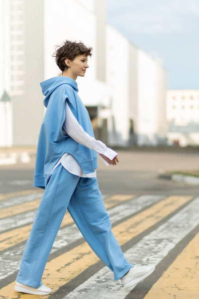 Голубой комплект жилетки и брюк из хлопка для повседневного стиля Twok 100809 голубой - фото 6