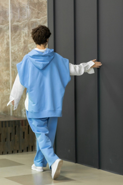 Голубой комплект жилетки и брюк из хлопка для повседневного стиля Twok 100809 голубой - фото 3