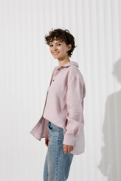 Розовая льняная рубашка с классическим воротником на пуговицах Twok 200807 пудра - фото 4