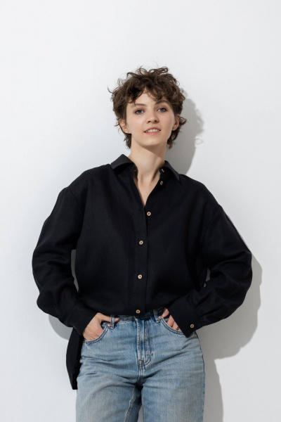 Черная льняная рубашка с закрытыми швами и закругленным низом Twok 200809 черный - фото 4