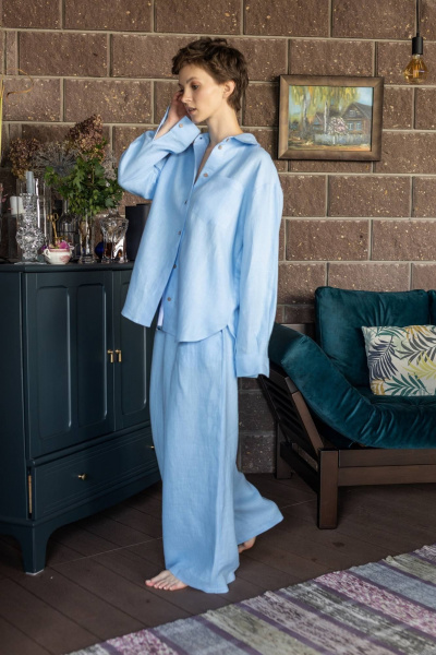 Брюки палаццо и рубашка из льна свободного кроя Twok 200811 голубой - фото 2
