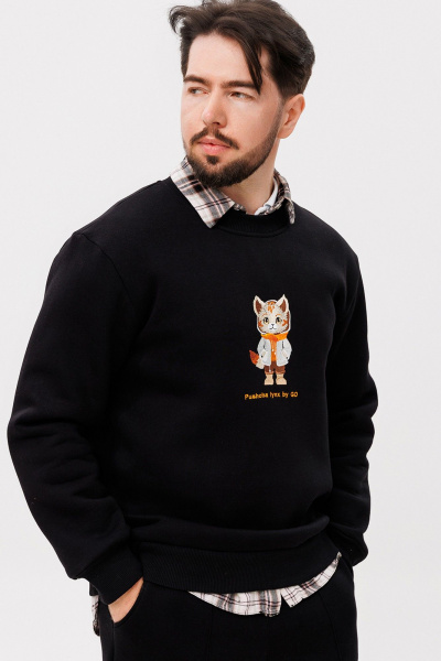 Черный демисезонный свитшот с вышивкой и классическим кроем GO m4091/40-02.182-188 - фото 1