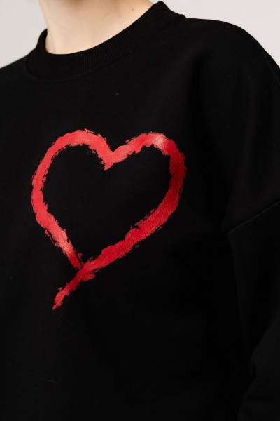 Свитшот с ручной вышивкой в стиле спорт-шик из футера Twok 300813 черный - фото 5