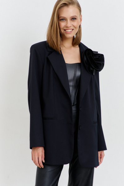 Черный демисезонный жакет из костюмной ткани с вытачками AG Green G543/4 черный - фото 6