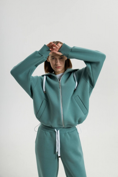 Костюм из фирменного футера с капюшоном бирюзовый стиль спорт Twok 300900 полынь - фото 7