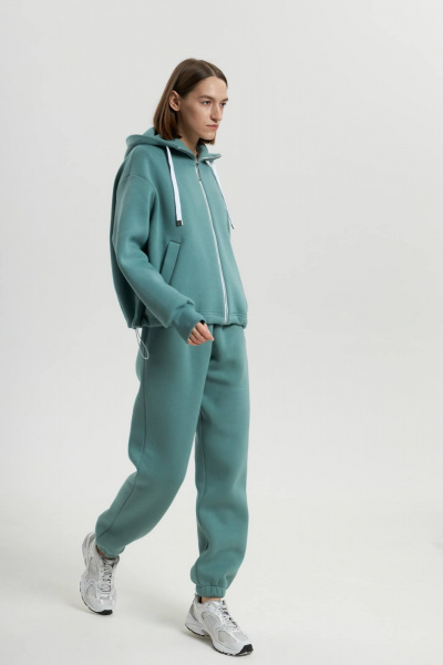 Костюм с бомбером и джоггерами из теплого футера бирюзовый Twok 300901 полынь - фото 1
