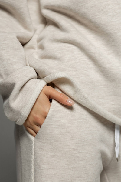 Брюки и лонгслив из мягкого плюшевого футера с лампасами Twok 400804 белый меланж - фото 4