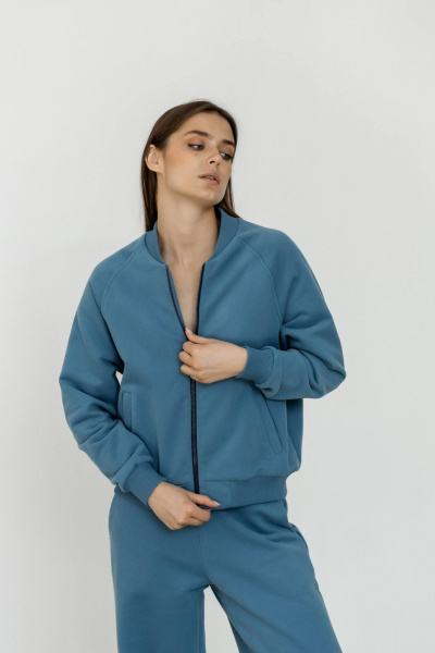 Комплект из футера с велюром: брюки и джемпер для повседневного стиля Twok 400807 деним - фото 8