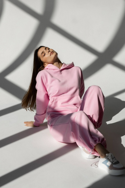 Розовый спортивный костюм из футера с велюровым напылением Twok 400815 сакура - фото 6