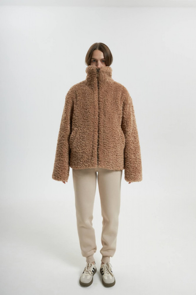 Бежевый бомбер с высоким воротником из мохнатого трикотажа Twok 880018 бежевый - фото 6