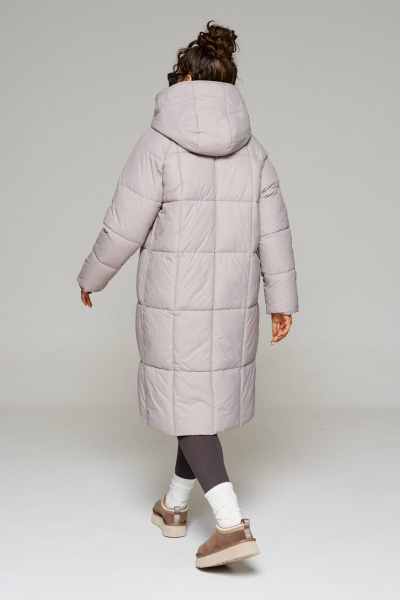 Пальто стеганое прямого силуэта на молнии и кнопках Beautiful&Free 6247 серо-бежевый - фото 2