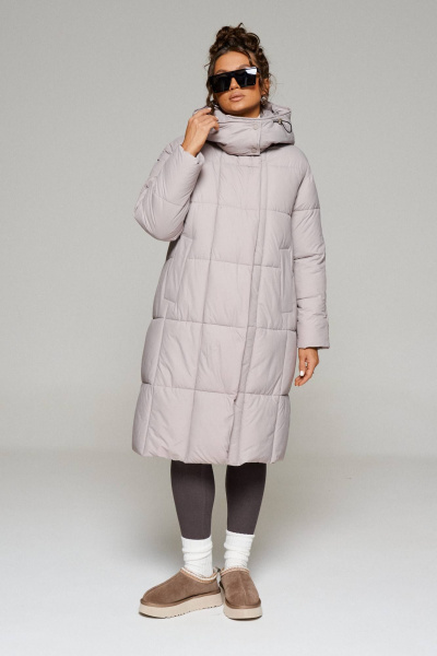 Пальто стеганое прямого силуэта на молнии и кнопках Beautiful&Free 6247 серо-бежевый - фото 1