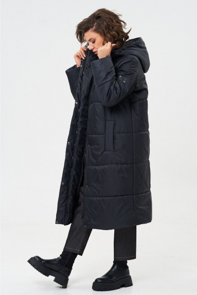 Пальто прямое с капюшоном из плащевой ткани Andina city 7013-24 черный - фото 10