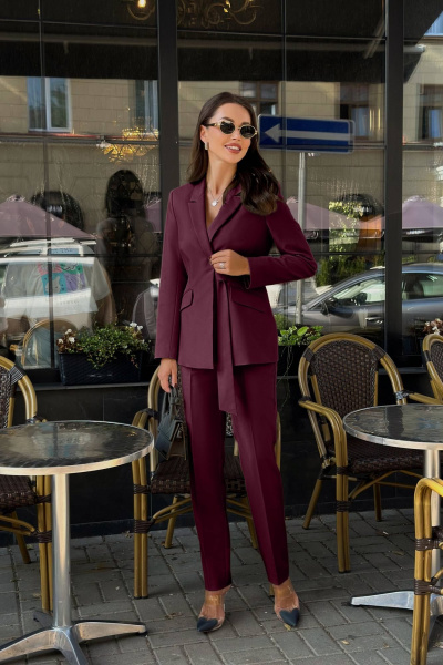 Костюм фиолетовый с жакетом и брюками зауженными к низу Temper 154 винный - фото 1