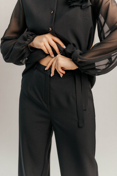 Брючный костюм из шифона и текстиля для торжеств Стильная леди М-1089 черный - фото 11