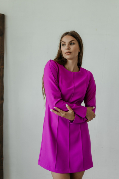 Мини платье из текстиля с отделкой и длинным рукавом Стильная леди М-042 фуксия - фото 6