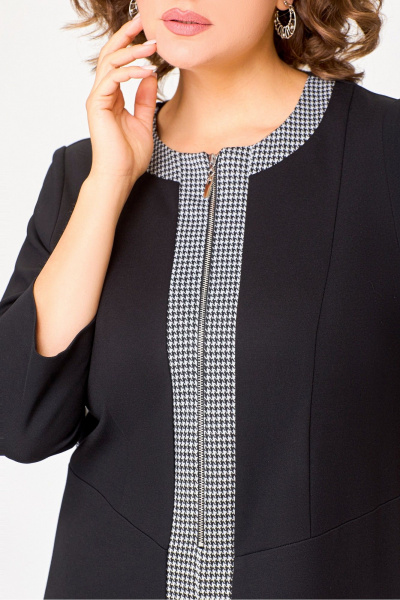 Платье из трикотажа с молнией и вставками демисезон черное Swallow 773 черный+черно-белая_гусиная_лапка - фото 9