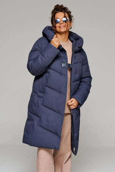 Зимнее стёганое пальто прямого силуэта из плащёвой ткани Beautiful&Free 6244 глубокий_синий - фото 7