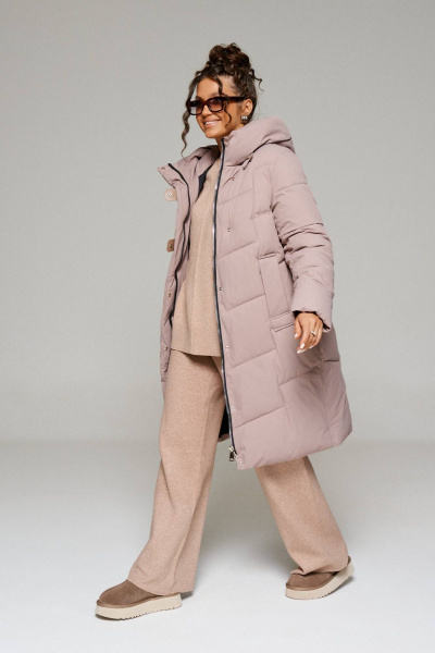 Зимнее стёганое пальто из плащёвой ткани с капюшоном Beautiful&Free 6244 капучино - фото 6