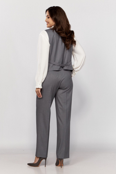 Костюм из жилета и брюк с прорезными карманами и классическим стилем MALI 724-047 серый - фото 4