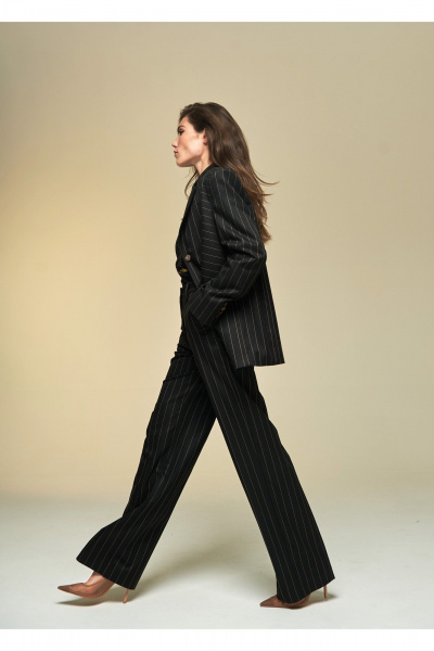 Классические брюки со стрелками из премиум-тканей DEVITA 3017 черный - фото 11