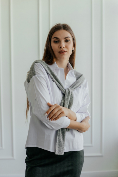 Белая рубашка прямого кроя из хлопка с имитацией рукавов Стильная леди М-086 белый - фото 7