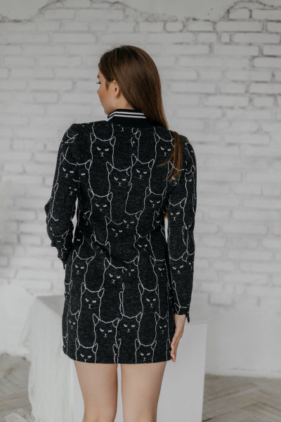 Платье мини в котики из трикотажа с карманами и вырезом-стойкой Стильная леди М-797 черный - фото 7