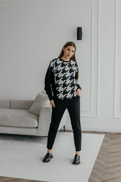 Объемное демисезонное платье из трикотажа с карманами и кокеткой Стильная леди М-1057 серый - фото 4