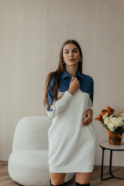 Мини-платье белого трикотажа с длинным рукавом и спортивным стилем Стильная леди М-358 белый - фото 3