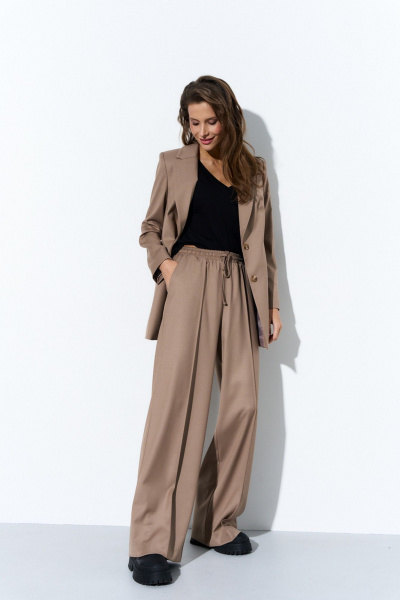 Бежевый демисезонный жакет прямого кроя из текстиля Luitui R3012 бежевый - фото 5