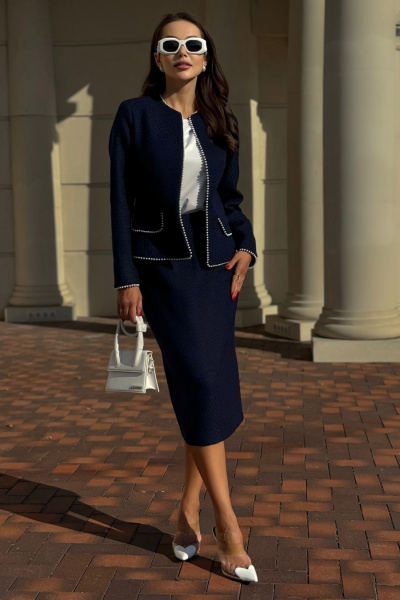 Костюм с жакетом и юбкой в стиле Chanel из твида Urs 23-240-3 - фото 10