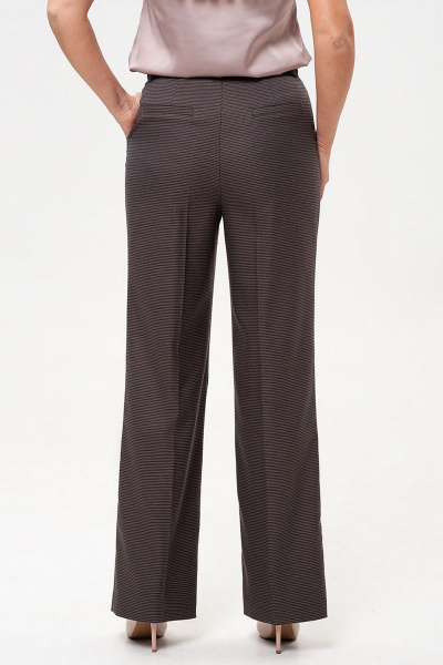 Брюки-карго и жакет деловой стиль с талиевыми рельефами IVARI 10609 гусиная_лапка_коричневая - фото 10