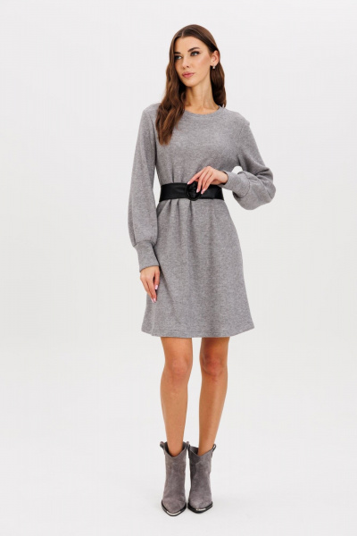 Демисезонное платье-трапеция из мягкого трикотажа с поясом AVEEVA 5210 серый - фото 4