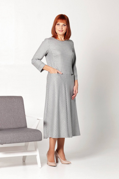 Платье с рельефами, отрезное ниже талии и клиньями Соджи 634 светло-серый - фото 5