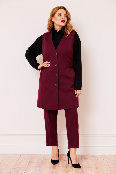 Классические брюки из костюмной ткани с эко-кожаными вставками AMUARt 1020-2 бордовый - фото 5