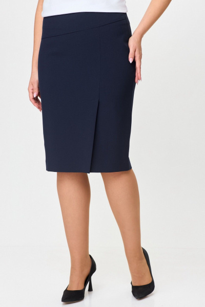 Юбка прямого силуэта с кокеткой и разрезом-шлицей БелЭльСтиль 603-2_48_22 синий_однотон - фото 1
