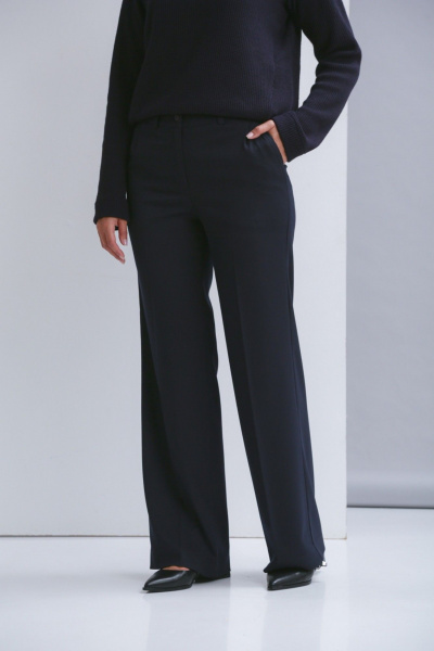 Прямые демисезонные брюки из текстиля со стрелками и карманами Ma Vie М-677-2 - фото 4